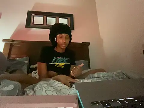 Brooke012 online show from 05-20-26, 05:04