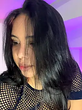 Snapshot of P_A_U_L_I_N_A_ chatting on 09-11-25, 04:45 P A U L I N A  online show from 09-11-25, 04:45