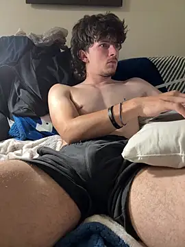 Snapshot of conradical18 chatting on 09-24-25, 02:29 conradical18 online show from 09-24-25, 02:29