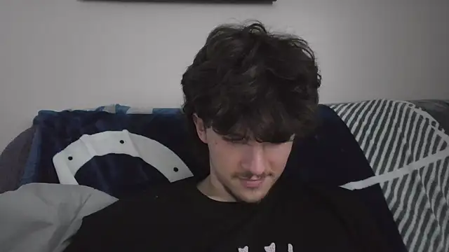 Snapshot of conradical18 chatting on 09-16-25, 07:37 conradical18 online show from 09-16-25, 07:37