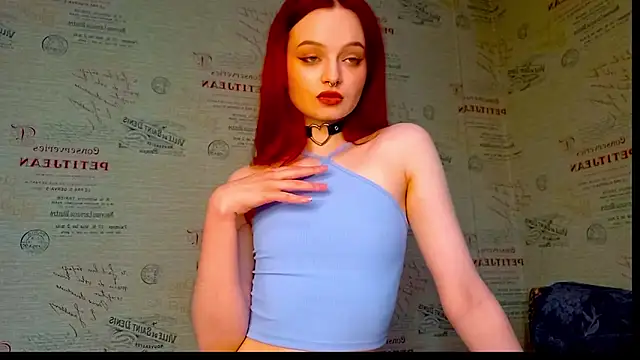 Snapshot of emi_less chatting on 09-13-25, 03:34 emi less online show from 09-13-25, 03:34
