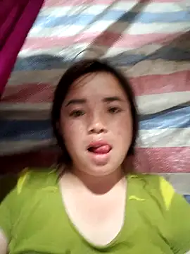 Snapshot of AnHa19 chatting on 09-22-25, 01:28 AnHa19 online show from 09-22-25, 01:28