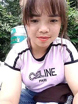 Snapshot of AnHa19 chatting on 09-18-25, 03:09 AnHa19 online show from 09-18-25, 03:09
