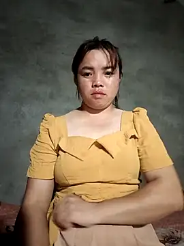 Snapshot of AnHa19 chatting on 10-12-25, 10:38 AnHa19 online show from 10-12-25, 10:38