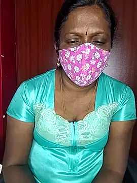 Snapshot of umashreetamil chatting on 02-12-26, 01:49 umashreetamil online show from 02-12-26, 01:49