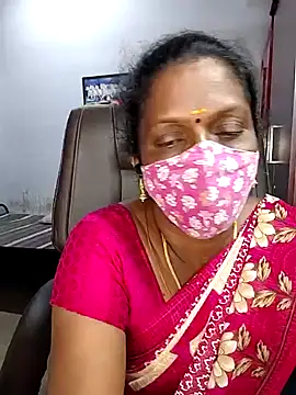 Snapshot of umashreetamil chatting on 02-25-26, 06:35 umashreetamil online show from 02-25-26, 06:35