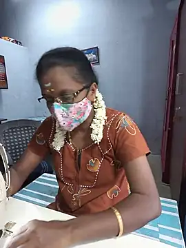 Snapshot of umashreetamil chatting on 07-12-26, 06:36 umashreetamil online show from 07-12-26, 06:36