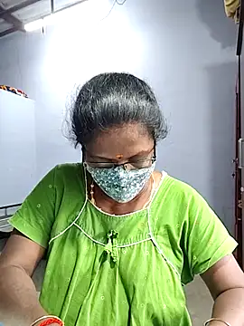 Snapshot of umashreetamil chatting on 02-22-26, 09:44 umashreetamil online show from 02-22-26, 09:44