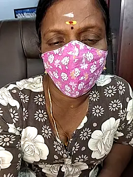 Snapshot of umashreetamil chatting on 03-10-26, 04:55 umashreetamil online show from 03-10-26, 04:55