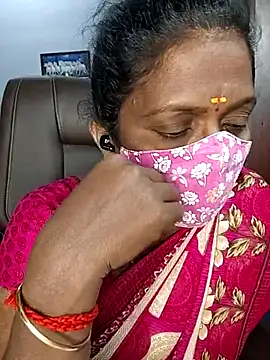 Snapshot of umashreetamil chatting on 02-24-26, 05:36 umashreetamil online show from 02-24-26, 05:36