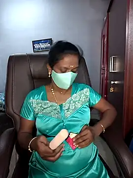 Snapshot of umashreetamil chatting on 04-08-26, 05:58 umashreetamil online show from 04-08-26, 05:58