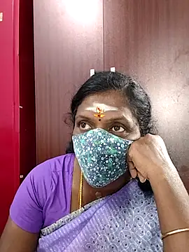 Snapshot of umashreetamil chatting on 02-13-26, 03:06 umashreetamil online show from 02-13-26, 03:06