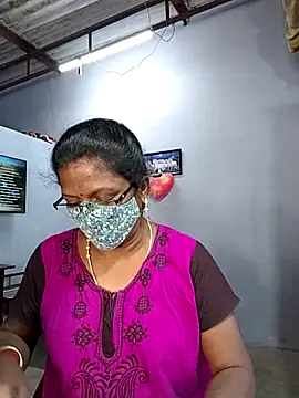 Snapshot of umashreetamil chatting on 02-23-26, 02:24 umashreetamil online show from 02-23-26, 02:24