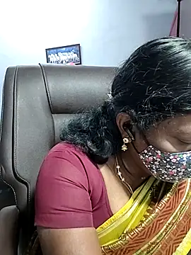 Snapshot of umashreetamil chatting on 02-09-26, 04:43 umashreetamil online show from 02-09-26, 04:43