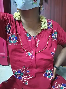 Snapshot of umashreetamil chatting on 06-23-26, 06:22 umashreetamil online show from 06-23-26, 06:22