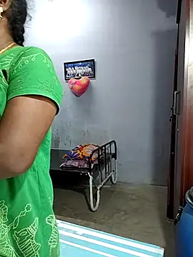 Snapshot of umashreetamil chatting on 02-26-26, 06:46 umashreetamil online show from 02-26-26, 06:46