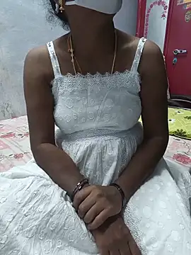 Snapshot of umashreetamil chatting on 06-11-26, 11:13 umashreetamil online show from 06-11-26, 11:13