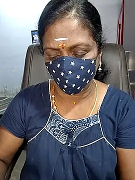 Snapshot of umashreetamil chatting on 02-20-26, 12:29 umashreetamil online show from 02-20-26, 12:29