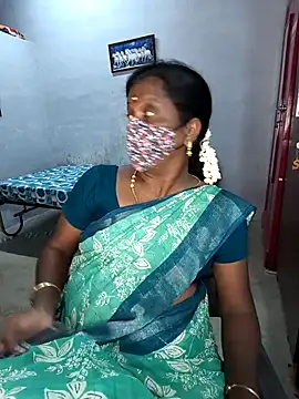 Snapshot of umashreetamil chatting on 04-05-26, 03:51 umashreetamil online show from 04-05-26, 03:51