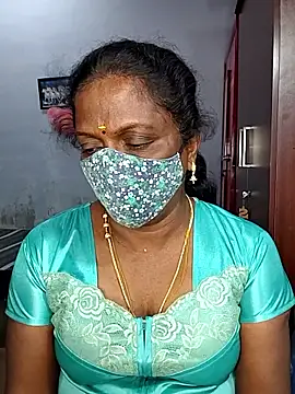 Snapshot of umashreetamil chatting on 02-18-26, 06:04 umashreetamil online show from 02-18-26, 06:04