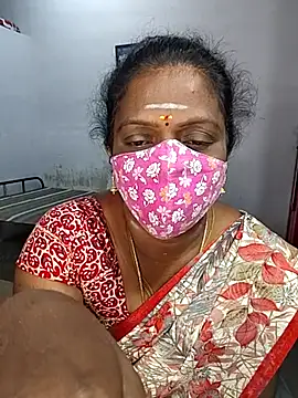 Snapshot of umashreetamil chatting on 02-18-26, 02:42 umashreetamil online show from 02-18-26, 02:42