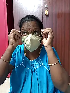 Snapshot of umashreetamil chatting on 04-07-26, 01:02 umashreetamil online show from 04-07-26, 01:02