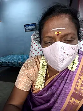 Snapshot of umashreetamil chatting on 04-14-26, 05:45 umashreetamil online show from 04-14-26, 05:45