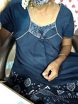 Snapshot of umashreetamil chatting on 04-07-26, 12:45 umashreetamil online show from 04-07-26, 12:45