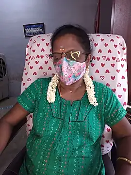 Snapshot of umashreetamil chatting on 05-22-26, 07:39 umashreetamil online show from 05-22-26, 07:39