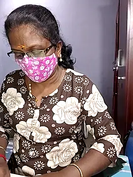 Snapshot of umashreetamil chatting on 01-16-26, 06:12 umashreetamil online show from 01-16-26, 06:12