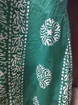 Snapshot of umashreetamil chatting on 06-22-26, 02:17 umashreetamil online show from 06-22-26, 02:17