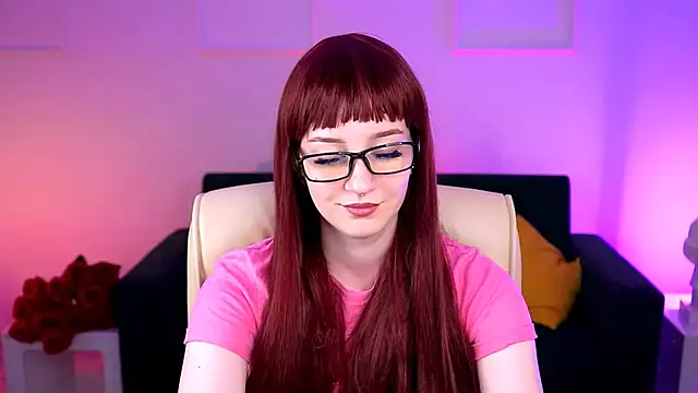 Snapshot of AliceWelch_ chatting on 09-14-25, 08:37 AliceWelch online show from 09-14-25, 08:37