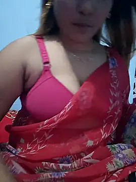 Snapshot of Arohi_51 chatting on 09-25-25, 04:13 Arohi 51 online show from 09-25-25, 04:13