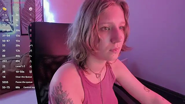 Hailey Foxy online show from 12-04-25, 08:13