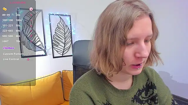 Hailey Foxy online show from 12-21-25, 09:22