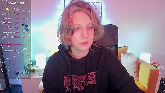 Hailey Foxy online show from 10-10-25, 08:48