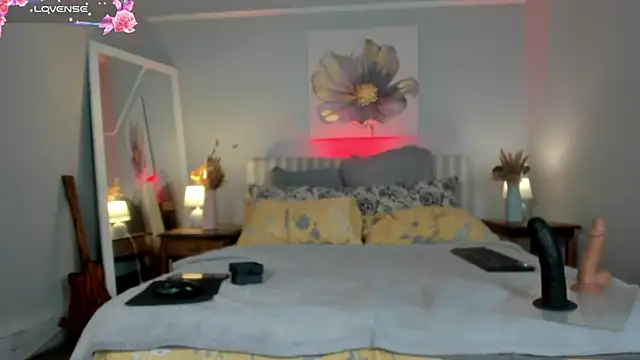Snapshot of ChelseaQuinn chatting on 06-12-26, 08:12 ChelseaQuinn online show from 06-12-26, 08:12