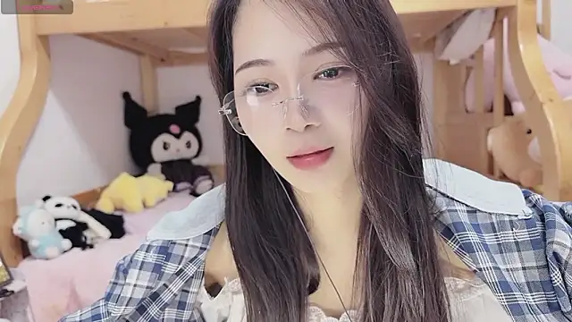 Sue101010 online show from 10-20-25, 01:22