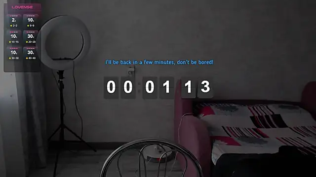 glasses cat online show from 11-10-25, 11:48