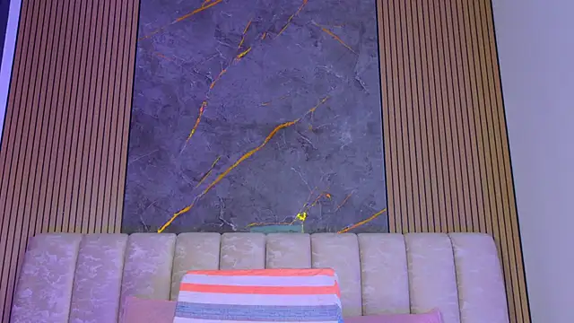 mia scot online show from 12-19-25, 11:56