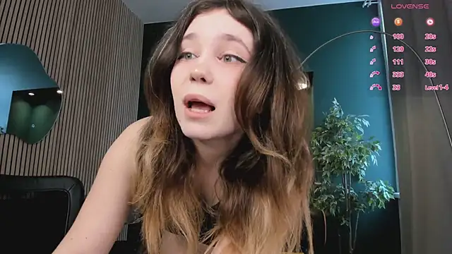 Lina Glow online show from 06-12-26, 06:55