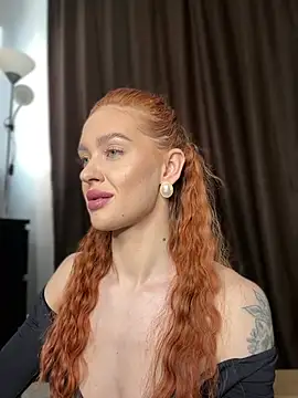 LittleFox    online show from 03-13-26, 07:13