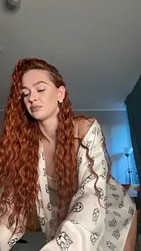 LittleFox    online show from 11-14-25, 06:50