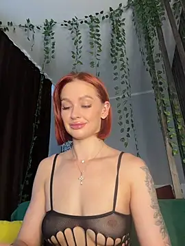 LittleFox    online show from 06-23-26, 06:44