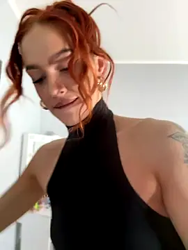 LittleFox    online show from 10-08-25, 06:26