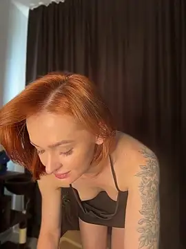 LittleFox    online show from 05-19-26, 07:26
