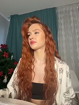 LittleFox    online show from 12-17-25, 07:24