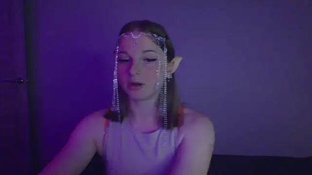 Snapshot of Star_Girlish chatting on 10-13-25, 05:47 Star Girlish online show from 10-13-25, 05:47