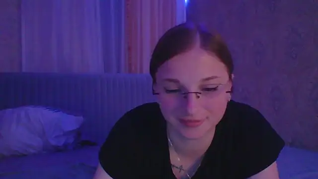 Star Girlish online show from 11-12-25, 09:40