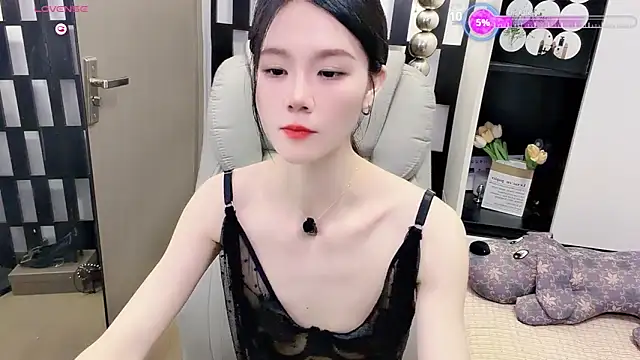 Yueyue-MM online show from 06-15-26, 03:01